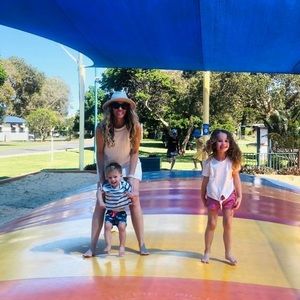 Meet your Posher, Davina